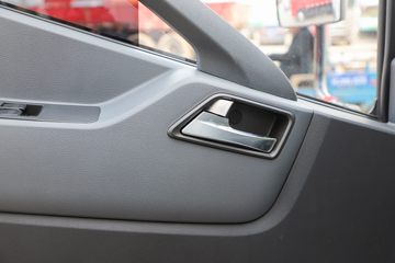 Ծ�� ��ԽC300 150���� 4.17�׵�����ʽ�Ῠ(����)(SH5043XXYZFDCWZ5)ͼƬ