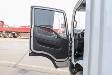 Ծ�� ��ԽC300 150���� 4.17�׵�����ʽ�Ῠ(����)(SH5043XXYZFDCWZ5)ͼƬ