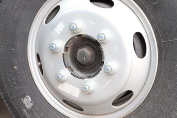 Ծ�� ��ԽC300 150���� 4.17�׵�����ʽ�Ῠ(����)(SH5043XXYZFDCWZ5)ͼƬ