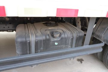 Ծ�� ��ԽC300 150���� 4.17�׵�����ʽ�Ῠ(����)(SH5043XXYZFDCWZ5)ͼƬ