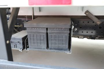 Ծ�� ��ԽC300 150���� 4.17�׵�����ʽ�Ῠ(����)(SH5043XXYZFDCWZ5)ͼƬ