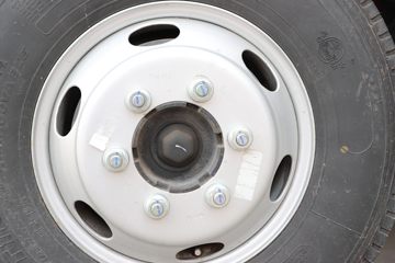 Ծ�� ��ԽC300 150���� 4.17�׵�����ʽ�Ῠ(����)(SH5043XXYZFDCWZ5)ͼƬ