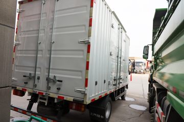 Ծ�� ��ԽC300 150���� 4.17�׵�����ʽ�Ῠ(����)(SH5043XXYZFDCWZ5)ͼƬ