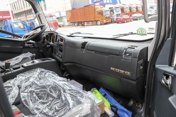 �й�����HOWO ���� 140���� 4.15��AMT�Զ������������Ῠ(ZZ1047G3215F144B)ͼƬ