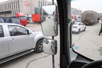 �й�����HOWO ���� 140���� 4.15��AMT�Զ������������Ῠ(ZZ1047G3215F144B)ͼƬ