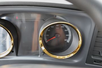 �й�����HOWO ���� 140���� 4.15��AMT�Զ������������Ῠ(ZZ1047G3215F144B)ͼƬ