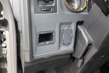 �й�����HOWO ���� 140���� 4.15��AMT�Զ������������Ῠ(ZZ1047G3215F144B)ͼƬ