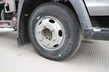 �й�����HOWO ���� 140���� 4.15��AMT�Զ������������Ῠ(ZZ1047G3215F144B)ͼƬ