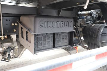 �й�����HOWO ���� 140���� 4.15��AMT�Զ������������Ῠ(ZZ1047G3215F144B)ͼƬ