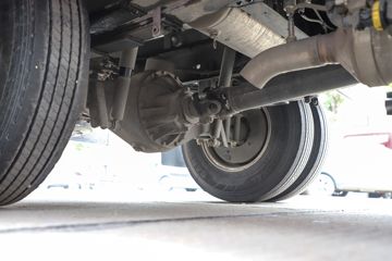 �й�����HOWO ���� 140���� 4.15��AMT�Զ������������Ῠ(ZZ1047G3215F144B)ͼƬ