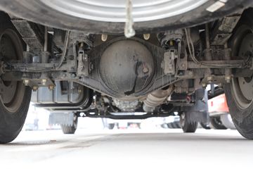 �й�����HOWO ���� 140���� 4.15��AMT�Զ������������Ῠ(ZZ1047G3215F144B)ͼƬ