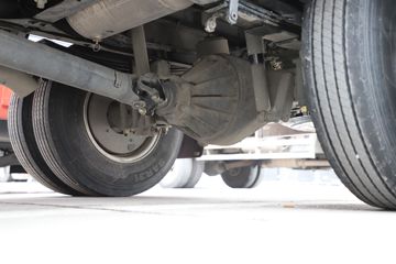 �й�����HOWO ���� 140���� 4.15��AMT�Զ������������Ῠ(ZZ1047G3215F144B)ͼƬ