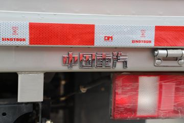 �й�����HOWO ���� 140���� 4.15��AMT�Զ������������Ῠ(ZZ1047G3215F144B)ͼƬ