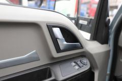 中国重汽HOWO 小将 115马力 3.95米单排栏板小卡(国六)(ZZ1047C3111F145)