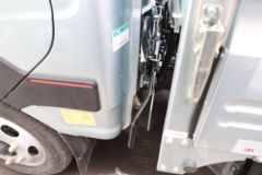 中国重汽HOWO 小将 115马力 3.95米单排栏板小卡(国六)(ZZ1047C3111F145)