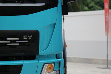�й������ɶ����ó� V7-X ������ 25T 6X4 6.8�״��綯��ж��400kWhͼƬ