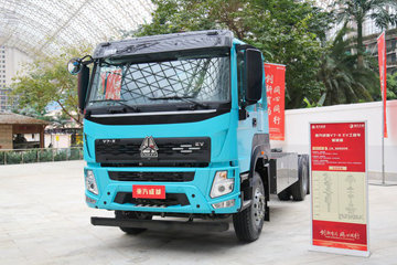 �й������ɶ����ó� V7-X ������ 25T 6X4 6.8�״��綯��ж��400kWhͼƬ