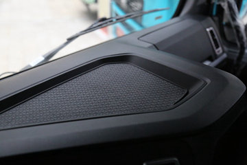 �й������ɶ����ó� V7-X ������ 25T 6X4 6.8�״��綯��ж��400kWhͼƬ