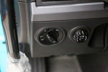 �й������ɶ����ó� V7-X ������ 25T 6X4 6.8�״��綯��ж��400kWhͼƬ