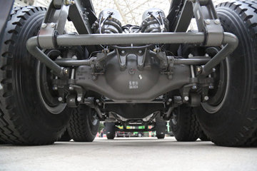 �й������ɶ����ó� V7-X ������ 25T 6X4 6.8�״��綯��ж��400kWhͼƬ