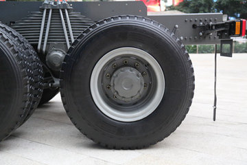 �й������ɶ����ó� V7-X ������ 25T 6X4 6.8�״��綯��ж��400kWhͼƬ