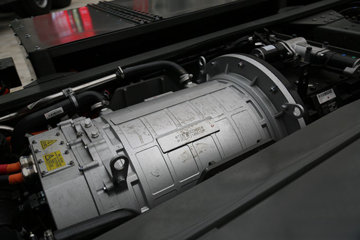 �й������ɶ����ó� V7-X ������ 25T 6X4 6.8�״��綯��ж��400kWhͼƬ