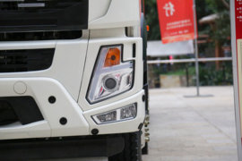 重汽成都商用车底盘 混凝土搅拌车外观                                                图片