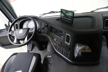 �й������ɶ����ó� V7-X ������ 8X4 7.77������ʽ���綯�������������䳵(ZLJ5318GJBCBEVH)282kWhͼƬ