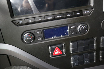 �й������ɶ����ó� V7-X ������ 8X4 7.77������ʽ���綯�������������䳵(ZLJ5318GJBCBEVH)282kWhͼƬ