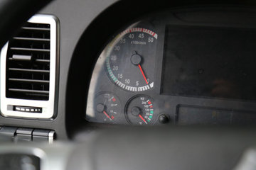 �й������ɶ����ó� V7-X ������ 8X4 7.77������ʽ���綯�������������䳵(ZLJ5318GJBCBEVH)282kWhͼƬ