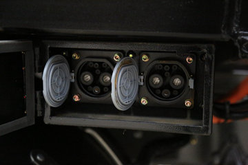 �й������ɶ����ó� V7-X ������ 8X4 7.77������ʽ���綯�������������䳵(ZLJ5318GJBCBEVH)282kWhͼƬ