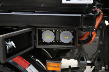 �й������ɶ����ó� V7-X ������ 8X4 7.77������ʽ���綯�������������䳵(ZLJ5318GJBCBEVH)282kWhͼƬ