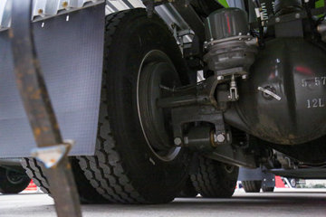 �й������ɶ����ó� V7-X ������ 8X4 7.77������ʽ���綯�������������䳵(ZLJ5318GJBCBEVH)282kWhͼƬ