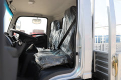 蓝擎轻卡 龙N 140马力 4.18米单排栏板轻卡(中体)(YTQ1041KK333)