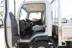 蓝擎轻卡 龙N 140马力 4.18米单排栏板轻卡(中体)(YTQ1041KK333)