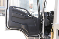 蓝擎轻卡 龙N 140马力 4.18米单排栏板轻卡(中体)(YTQ1041KK333)