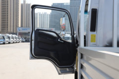 蓝擎轻卡 龙N 140马力 4.18米单排栏板轻卡(中体)(YTQ1041KK333)