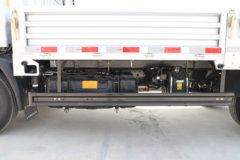 蓝擎轻卡 龙N 140马力 4.18米单排栏板轻卡(中体)(YTQ1041KK333)