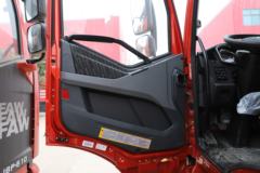 一汽解放 J6P 经典版 480马力 6X4 LNG牵引车(CA4250P66M25T1E6)