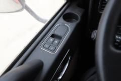 青岛解放 悍VH 480马力 6X4 AMT自动档牵引车(CA4251P2K15T1E6A80)