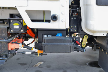 �������� ��ER 3.5T 4.03�׵��Ŵ��綯����΢��55.7kWhͼƬ