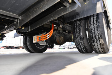 �������� ��ER 3.5T 4.03�׵��Ŵ��綯����΢��55.7kWhͼƬ