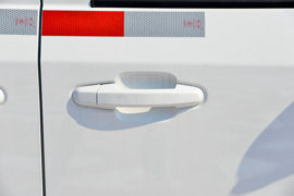 橙仕01&nbsp;电动封闭厢货外观图片