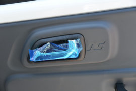 橙仕01&nbsp;电动封闭厢货驾驶室图片