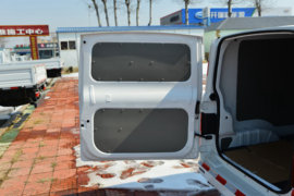 橙仕01&nbsp;电动封闭厢货货厢图片