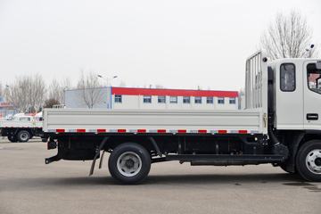 ���� ˧��Q6 130���� 3.85���Ű������ῨͼƬ