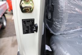 悍将&nbsp;电动载货车内饰图片