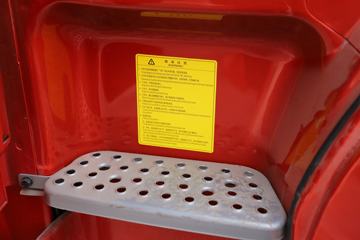 �ൺ��� JH5�ؿ� 460���� 6X4 ǣ����(Һ��)ͼƬ