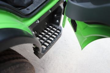 Ծ�� ����X3 140���� 4X2 3.6�׵�����ж��ͼƬ