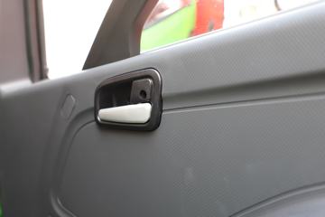 Ծ�� ����X3 140���� 4X2 3.6�׵�����ж��ͼƬ